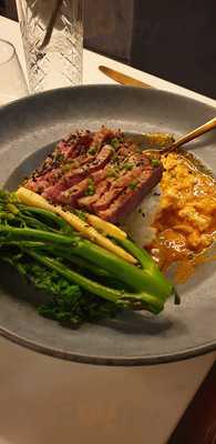 Honeycomb Bar And Restaurant