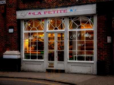 La Petite Cafe