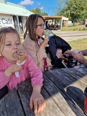 The Cafe At Park Rose