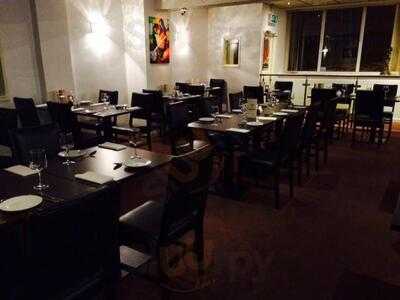 Bharat Restaurant Bar & Grill