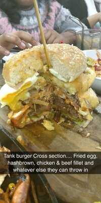 Lemon Pepper & Sprinkles Cafe - Photo 7