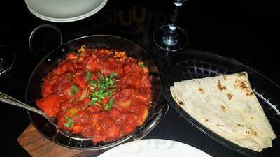 Aroma Restaurant & Grill