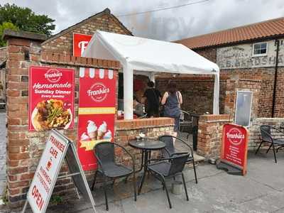 Frankies Cafe