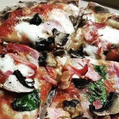 Rustica Artisan Street Food Truck