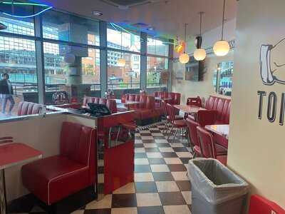 Ed's Easy Diner