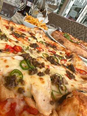 San Carlo Flying Pizza