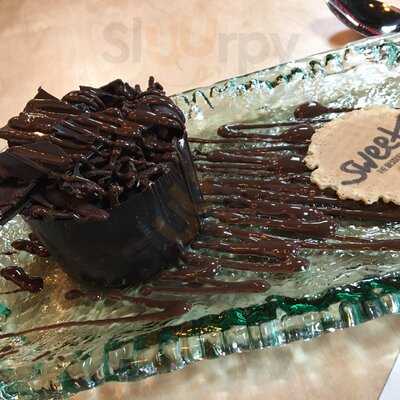 Sweet The Dessert Shop