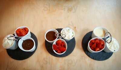 Sweet The Dessert Shop