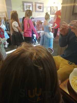 The Pear Tree Inn Pub