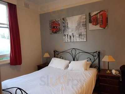 The Regency Hotel And Restaurant