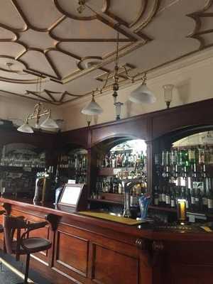 The Regency Hotel And Restaurant