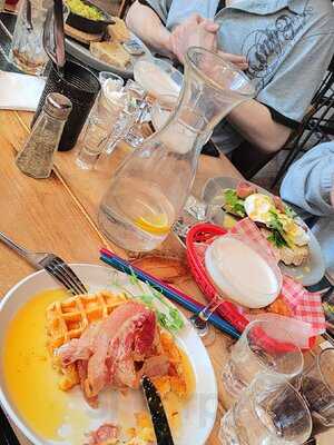 The Shack Bar & Grill