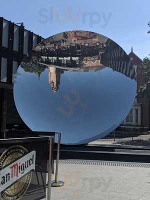 Playhouse Bar & Kitchen