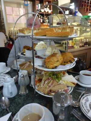 Cromwells Restaurant And Tea Room