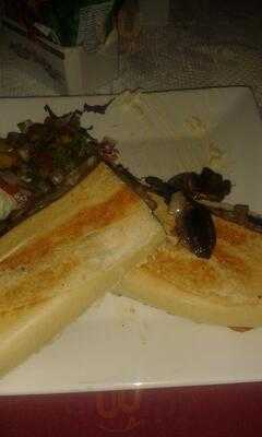 Cromwells Restaurant And Tea Room