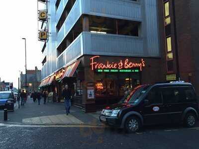 Frankie & Benny's
