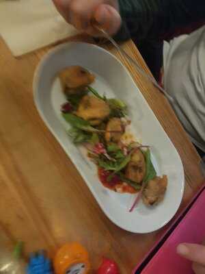 The Pear Tree Bar And Restaurant