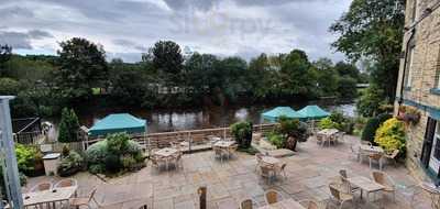 The Pear Tree Bar And Restaurant