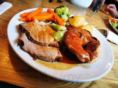 The Pear Tree Bar And Restaurant