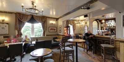 The Pear Tree Bar And Restaurant