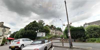 The Pear Tree Bar And Restaurant