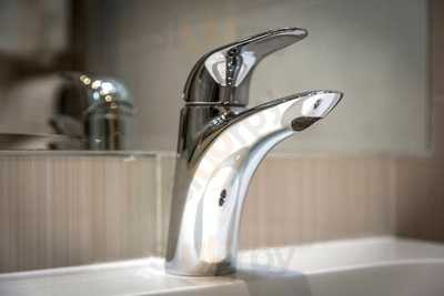 The Old Bridge Inn And Coffee House