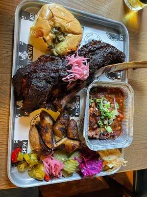 Quarter House (beer & Bbq)