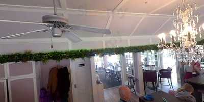 Olivers On The Mount Cafe And Bar