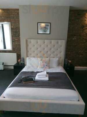 The Mitre Bar & Restaurant