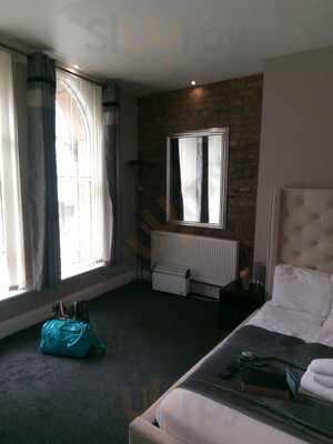 The Mitre Bar & Restaurant