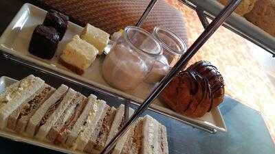 The Chimney Bar & Lounge