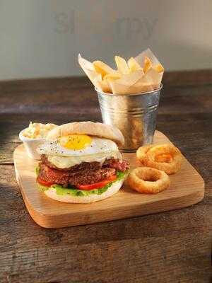 The Loyal Trooper - Photo 8