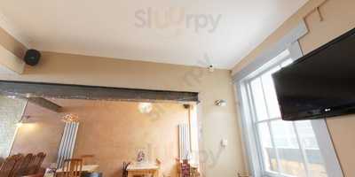 Fletchers Bar And Eatery