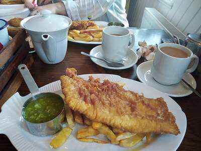 Eastgate Fisheries Cafe And Takeaway