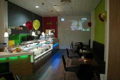 Retreat Sheesha Lounge