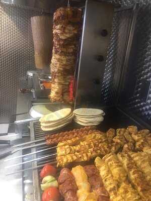 Istanbul Kebab And Pizza