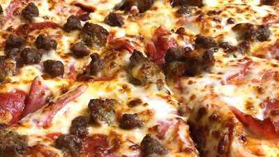 Mombay Chicken & Pizza