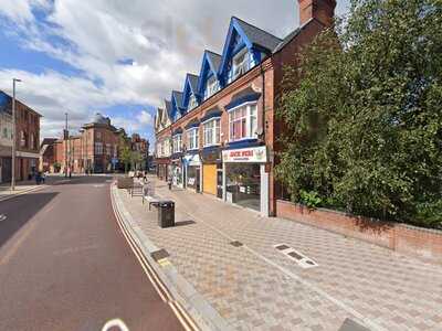 Mombay Chicken & Pizza