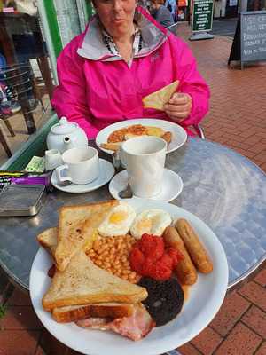 The Fuller Monty Cafe