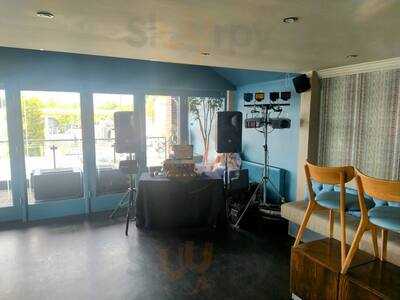 Capri Horbury Restaurant