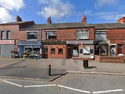 Lees Chinese Takeaway