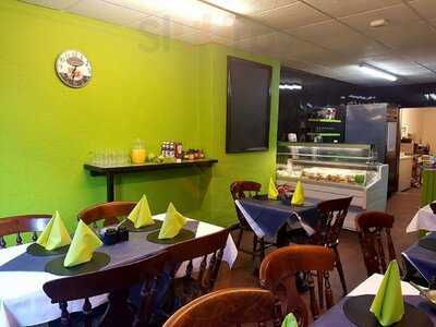 Cakes And Shakes Bistro