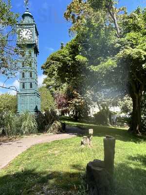 Dishy Brighton Blakers Cafe