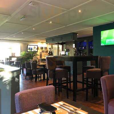 Restaurant At The Campanile Hull