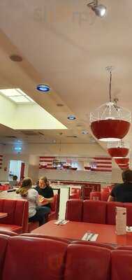 Ed's Easy Diner
