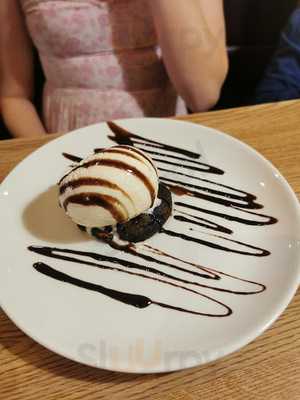 Coast House Bar And Grill