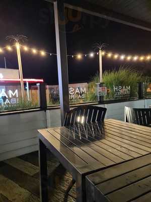 Coast House Bar And Grill