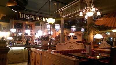 La Pharmacie Bar & Grill