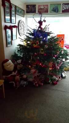 Golden Anchor - Breakfast Cafe