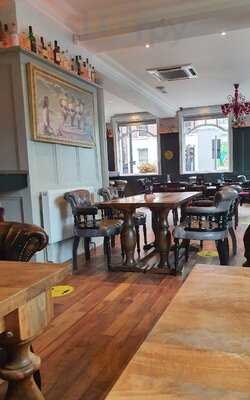 Mackenzie's Whisky Bar